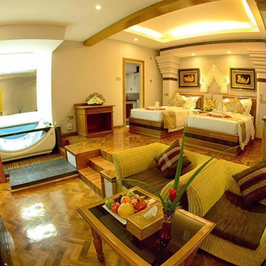 Shwe Taung Tan Hotel - Lake View Monywa Eksteriør billede